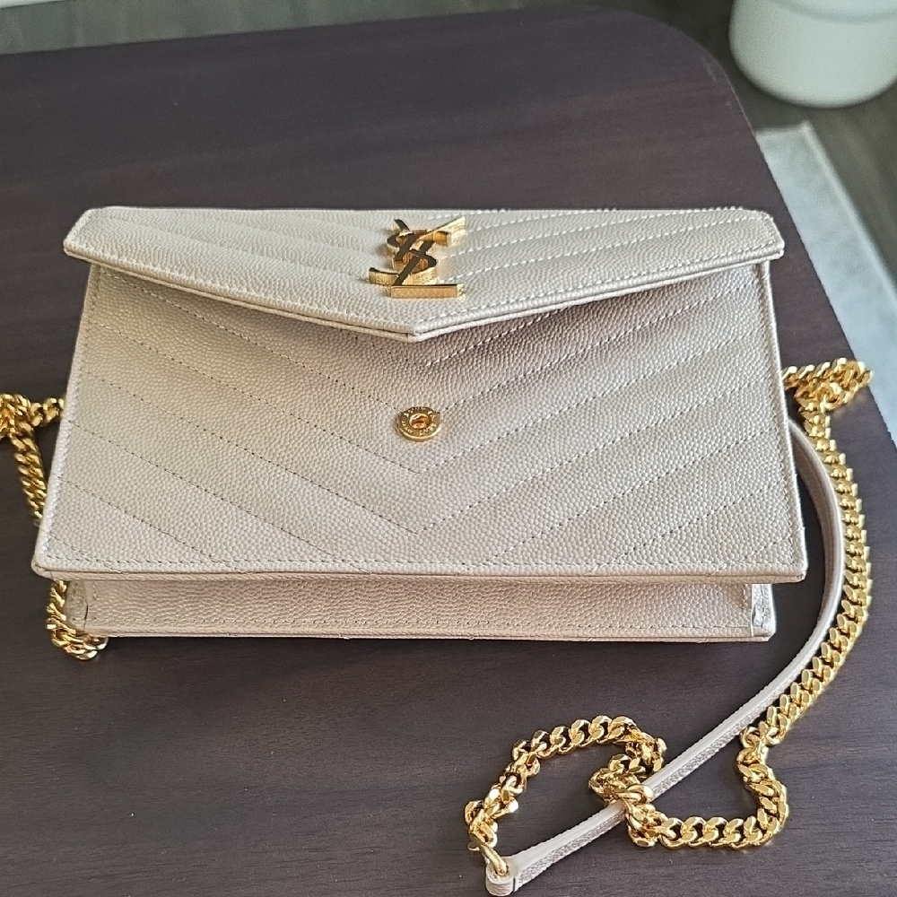 Yves Saint Laurent Cream Quilted Crossbody with Gold Chain - Picture 11 of 16